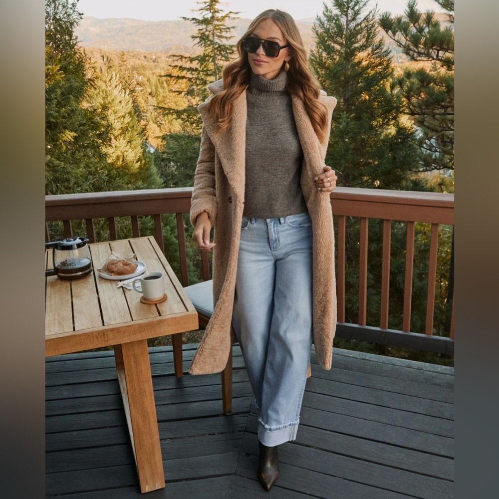 Yulissa Pocketed Teddy Coat